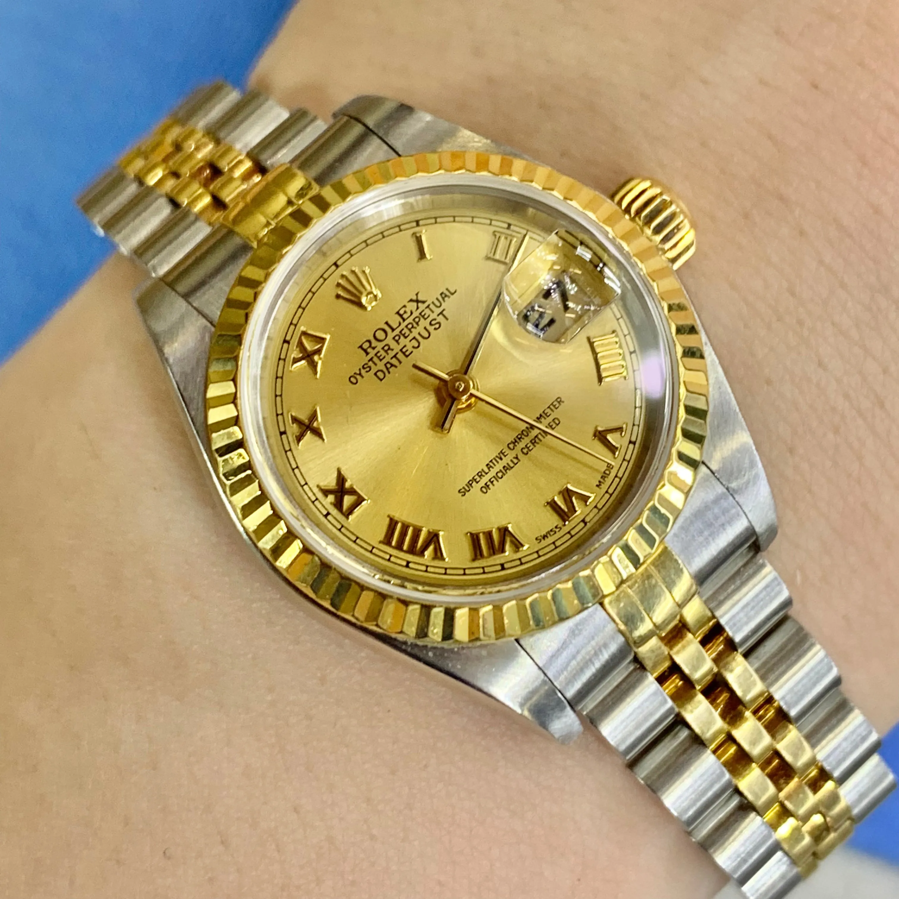 26mm Ladies’ Rolex Datejust Watch with Two-tone Jubilee Bracelet (quick set, champagne dial)