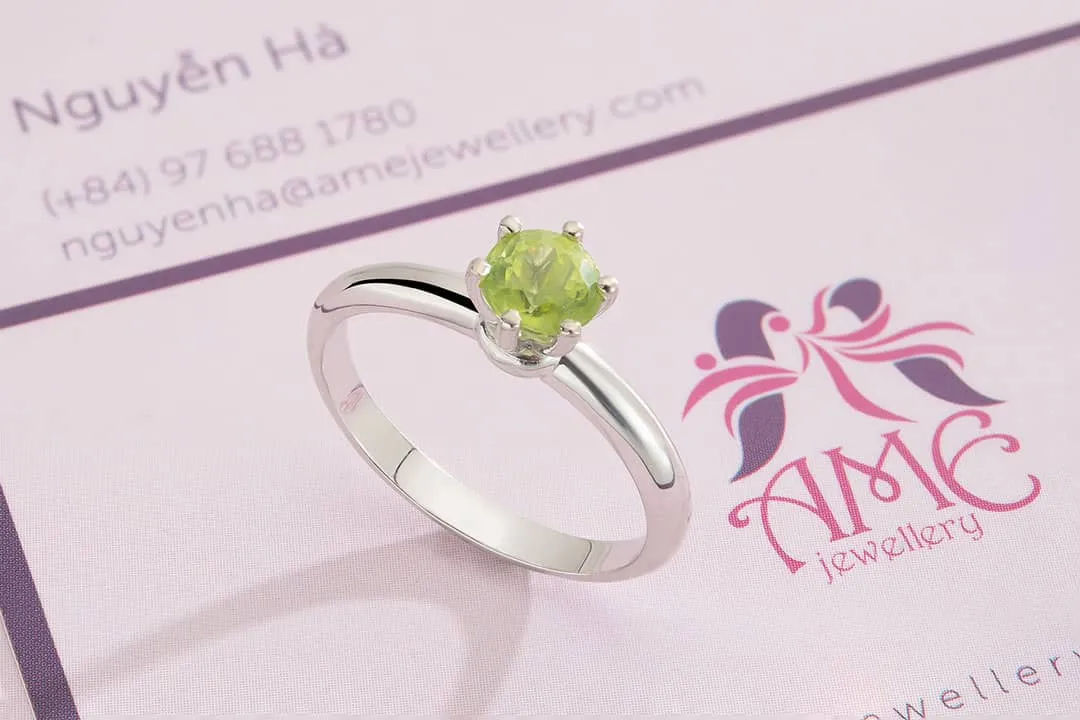 5mm Natural Peridot 6-prong Ring in Sterling Silver