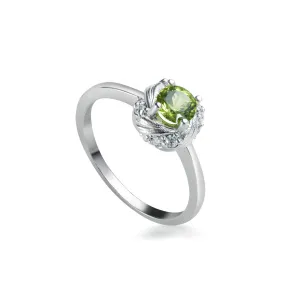 5mm Round cut Peridot Ring in Sterling Silver