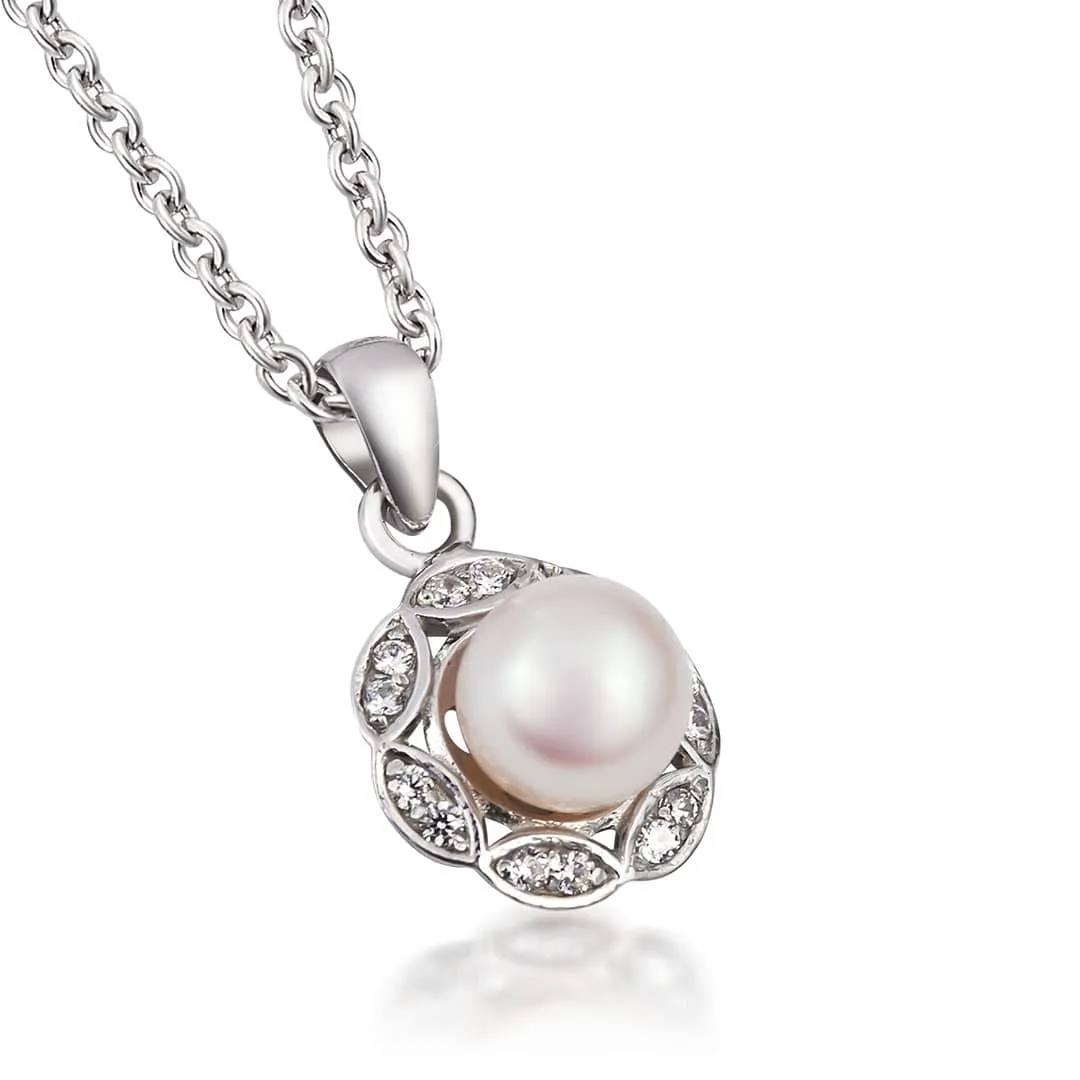 6.5mm White Freshwater Pearl Vintage Pendant Necklace in Sterling Silver