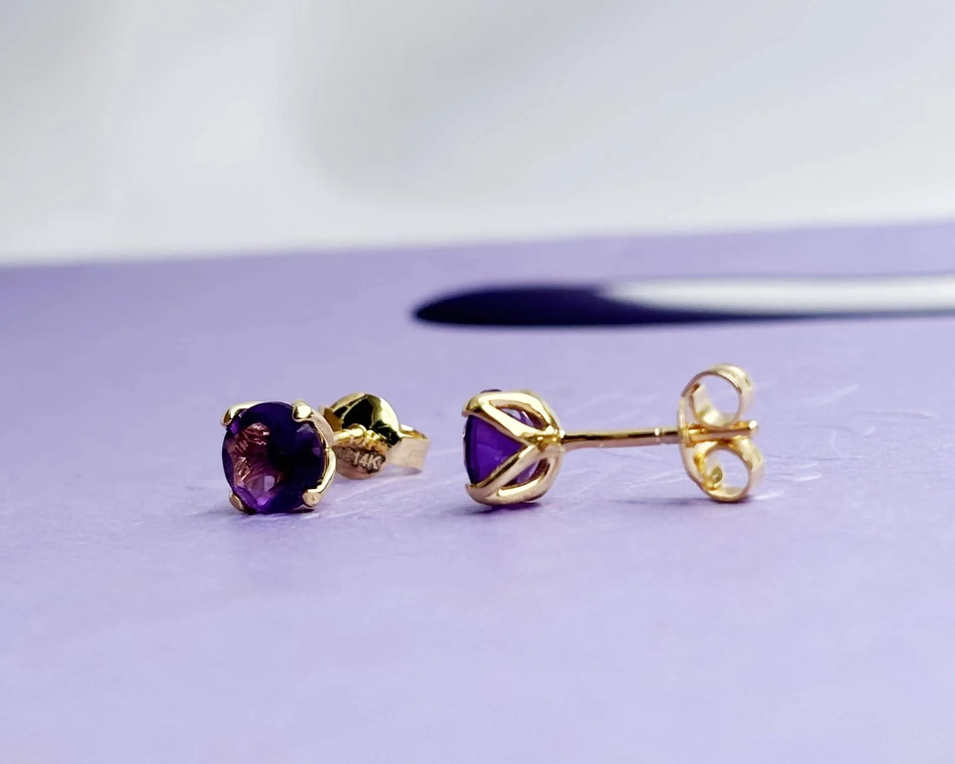 6mm Amethyst Flower Earrings in 14K Yellow Gold