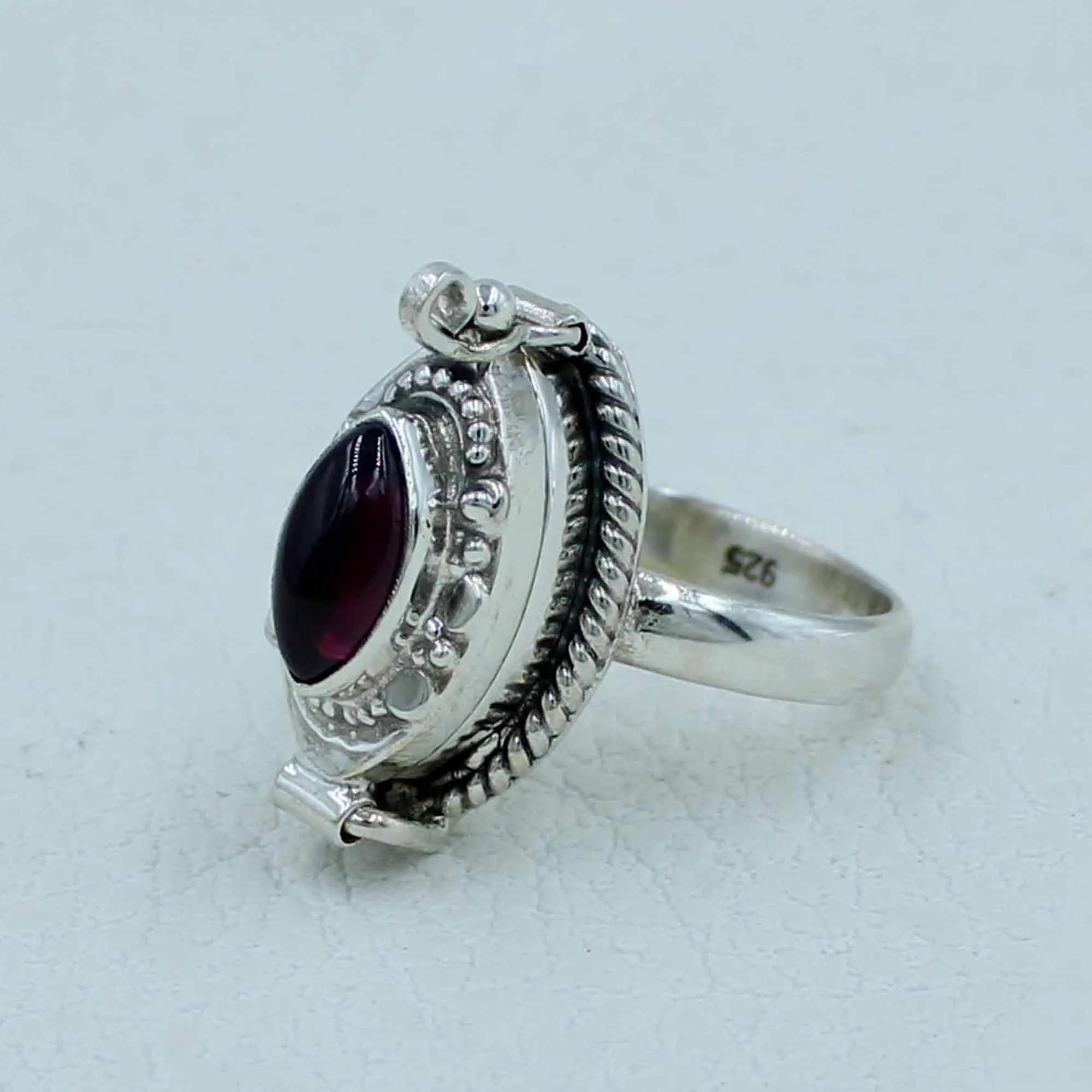 925 Sterling Silver Garnet Ring