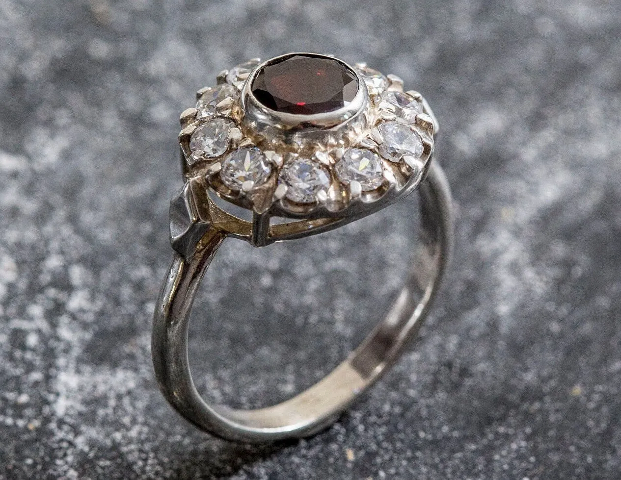 Garnet Flower Ring - Silver Victorian Ring - Garnet Vintage Ring