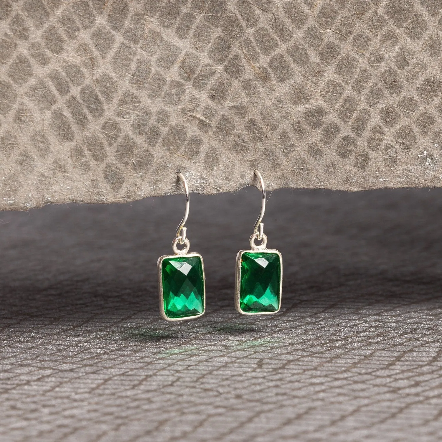 Green Quartz Pillow Shape Drop Earrings 925 Sterling Silver Earwire
