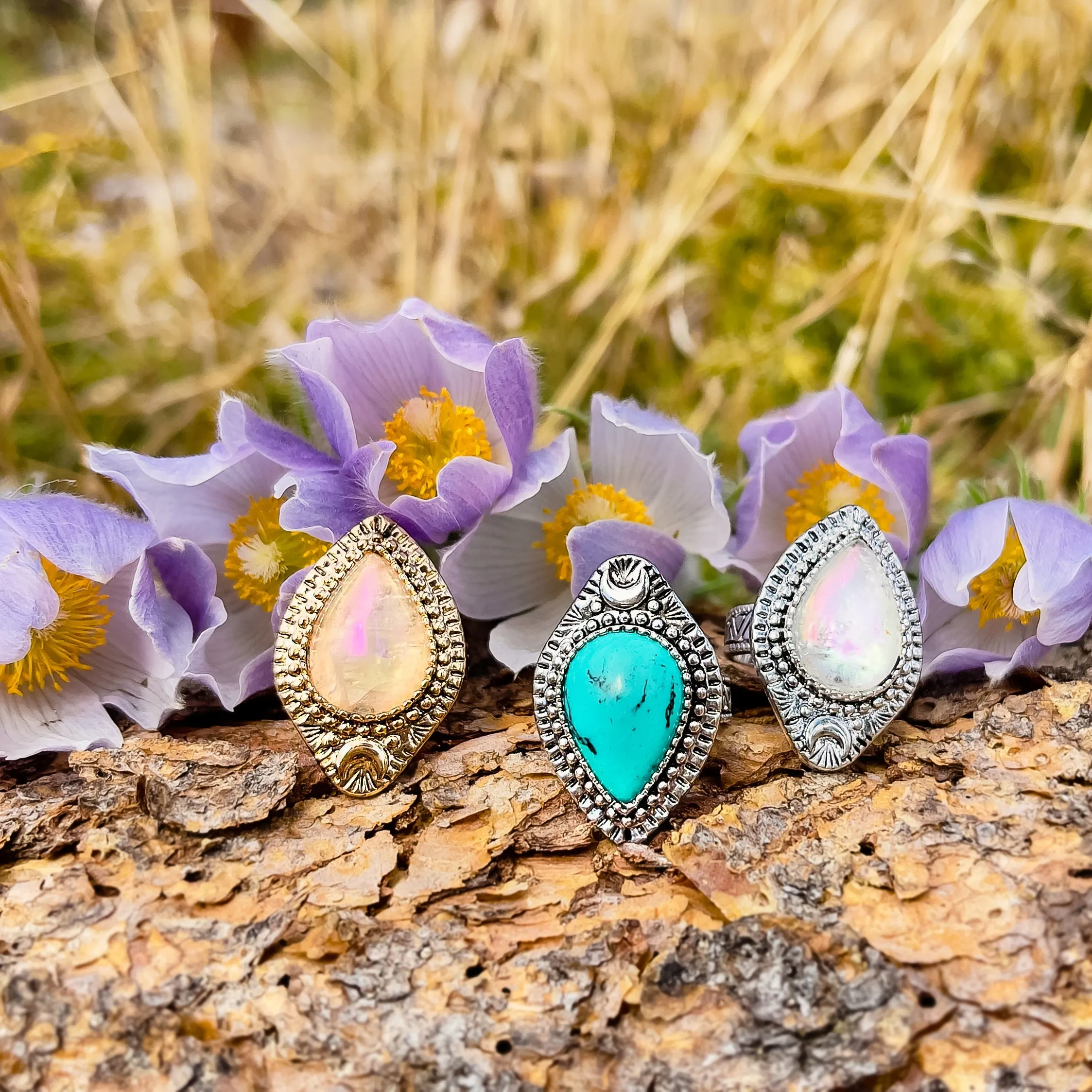 Moonlight Ring | Rainbow Quartz Crystal