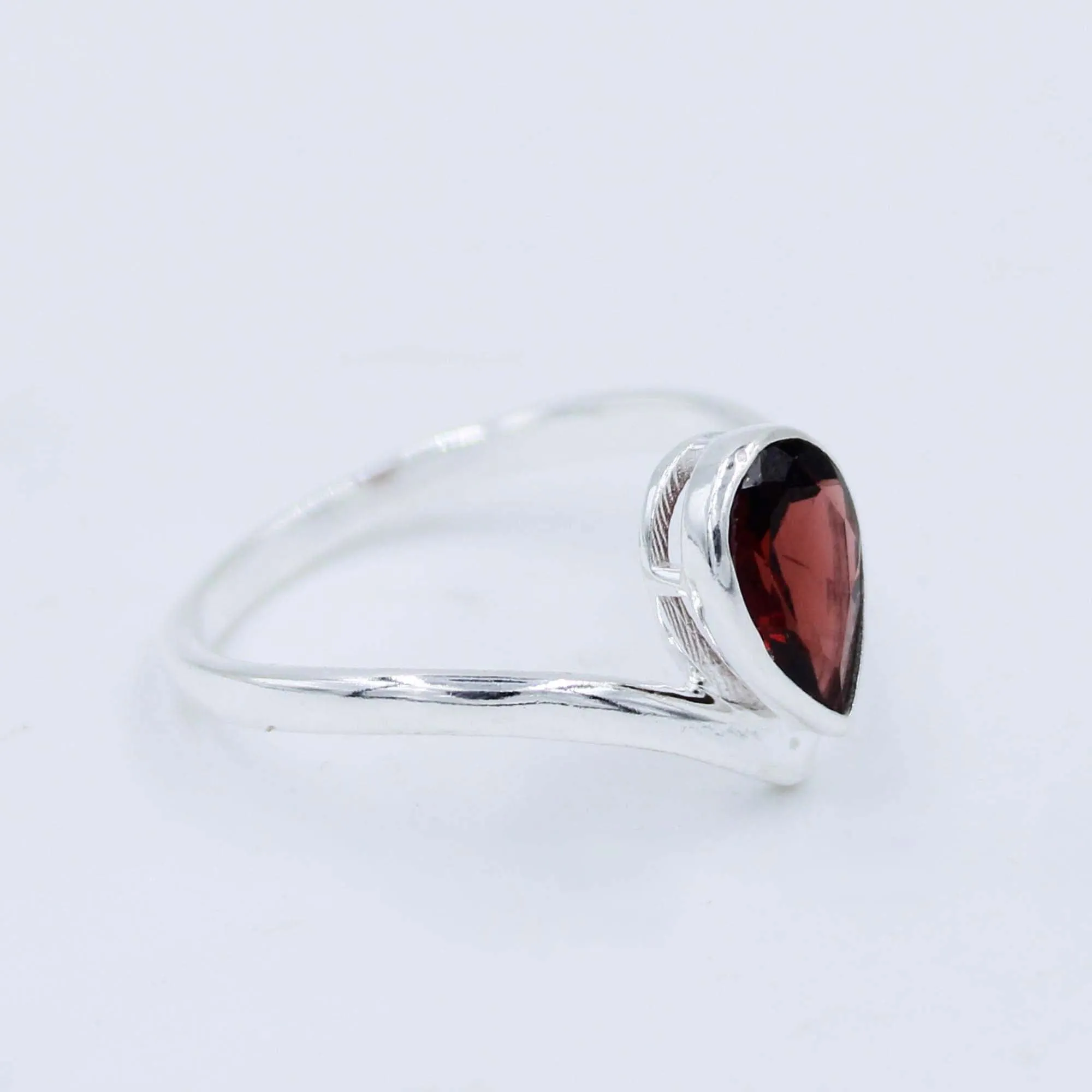 Natural Garnet Tiny Band 925 Silver Ring