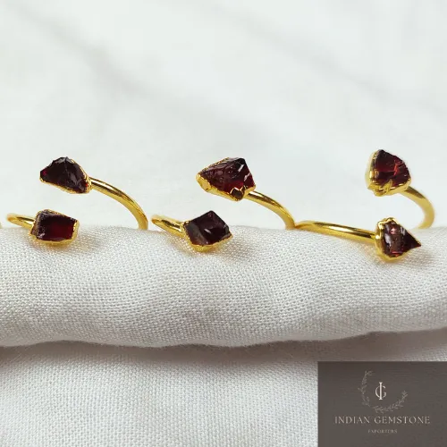 Raw Garnet Ring, Handmade Jewelry, Dainty Ring, Natural Garnet Ring, Red Gemstone Jewelry, Rough Stone Ring, Anniversary & Wedding Ring,Gift
